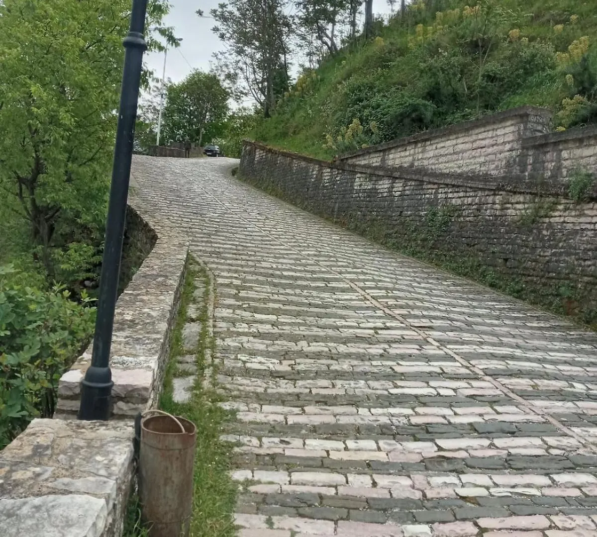 Relax Camping Gjirokastër Luxuszelt
